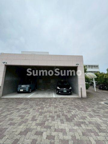 ロイヤルメゾン舞子坂の駐車場|駐車場完備です