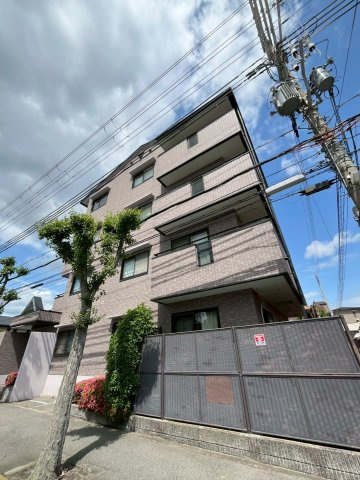 ボヌール宝塚の外観