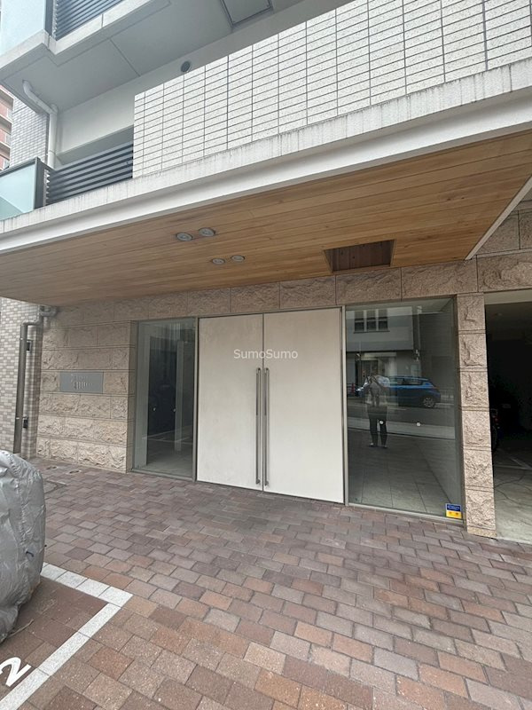 レジデンス上町台のエントランス