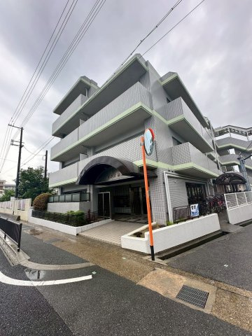 ベイヒルズ明石の駐車場