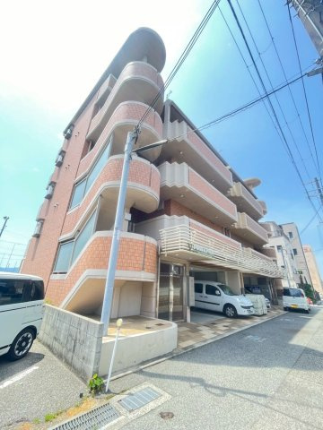 ポコアポコ明石鍛治屋町三番館の外観