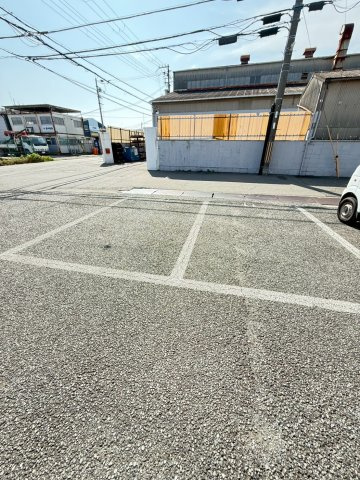 ボヌールⅡ(神戸市西区)の駐車場
