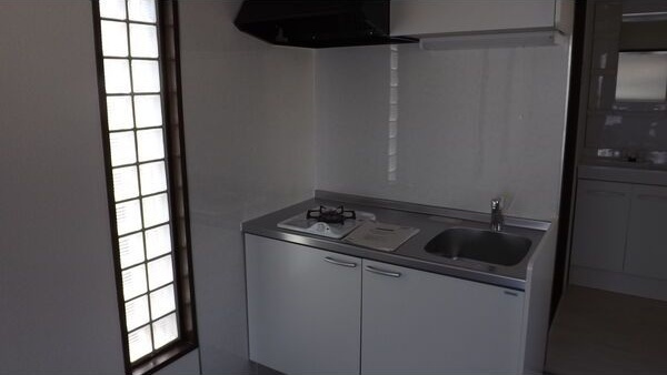 レファインド芦屋Ⅲのキッチン