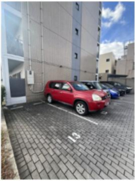 ロードス’93の駐車場