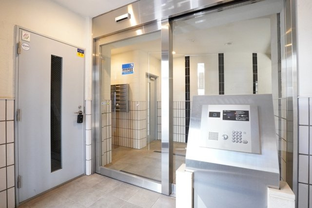 板橋区南町の賃貸マンションのエントランス