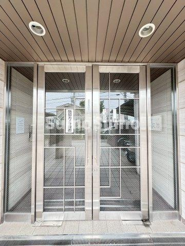 ボヌール安井のエントランス|建物の内部です