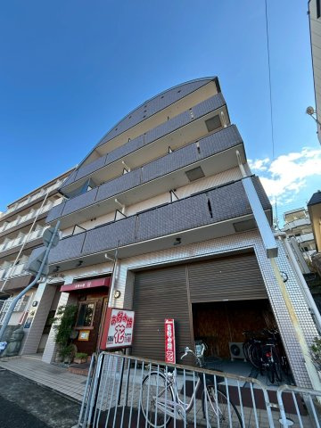ロイヤルアークの外観