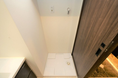 【設備】 | PHOENIX Clove Tomoi | 洗濯機置き場です