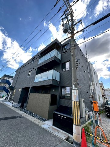 ホワイトガーデン西宮中島町の外観