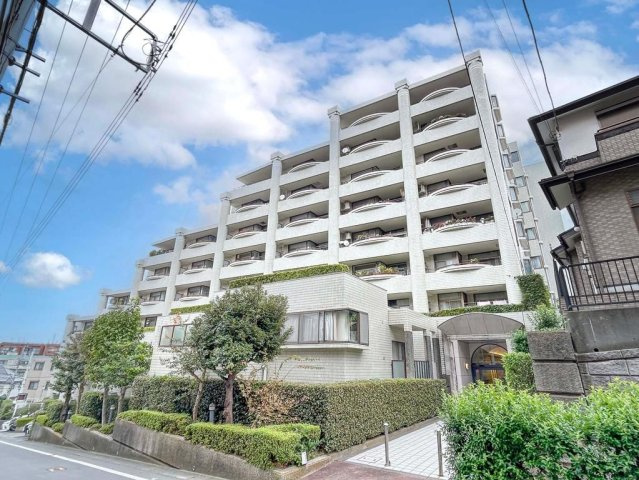 たまプラーザスカイマンション東館の外観