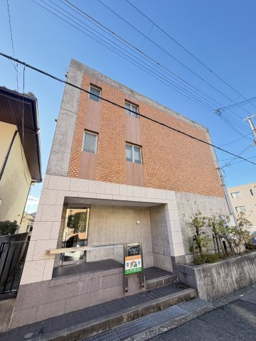 ロイヤルメゾン六甲Ⅴの外観