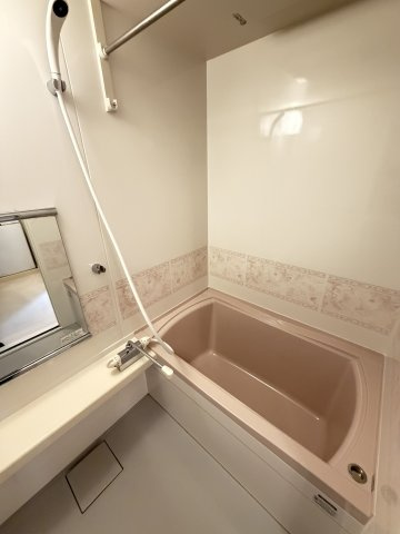 ロイヤルメゾン六甲Ⅴの浴室