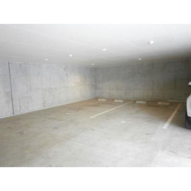 テラッツァ表参道の駐車場| 