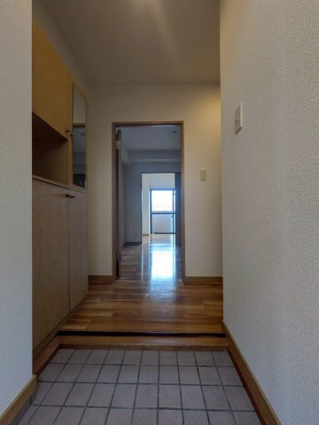 ときわマンション那の川の玄関