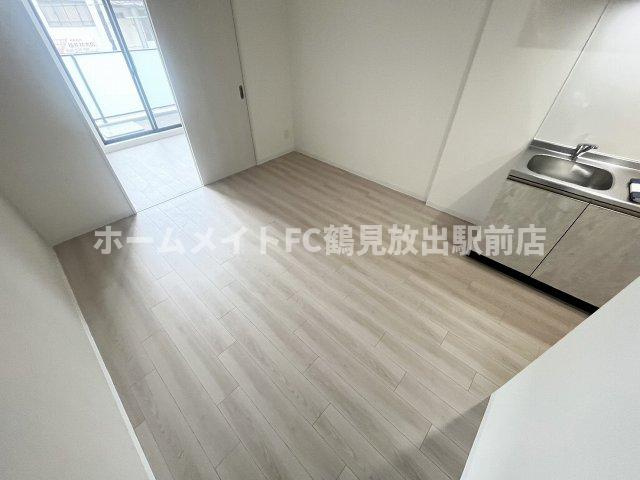 大阪市鶴見区今津中１丁目の賃貸マンションの居間・リビング