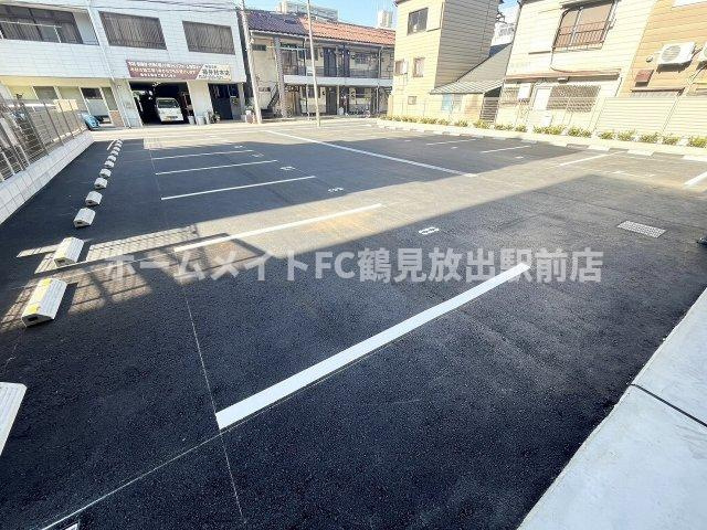 大阪市鶴見区今津中１丁目の賃貸マンションの駐車場