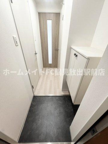 大阪市鶴見区今津中１丁目の賃貸マンションの玄関