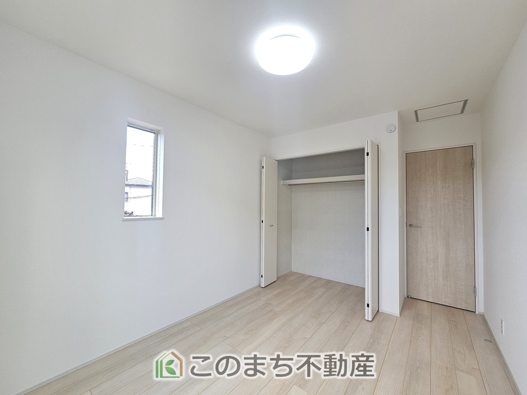 SOLANA鹿沼市緑町　1号棟の収納|各居室に収納付で住みやすさにこだわっています♪