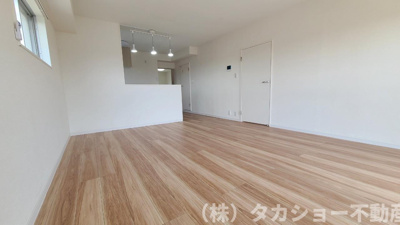 【居間・リビング】 | 津田沼第一ファミリーマンション | ※同社施工例です。