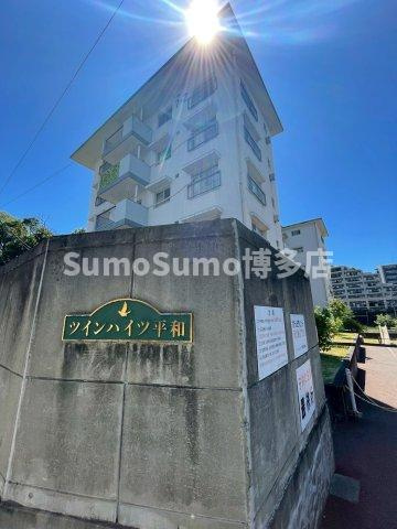 ツインハイツ平和2号棟の外観パース