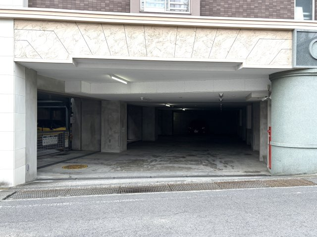メディウス藤が丘の駐車場