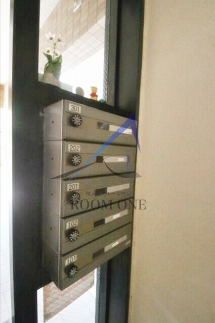 ディアコート荻窪のその他共用部分|集合ポストです。