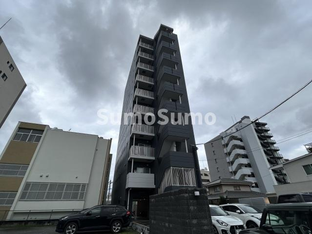トラストビル姪浜の外観