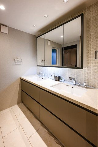 【独立洗面台】 | 世田谷＿新築戸建て