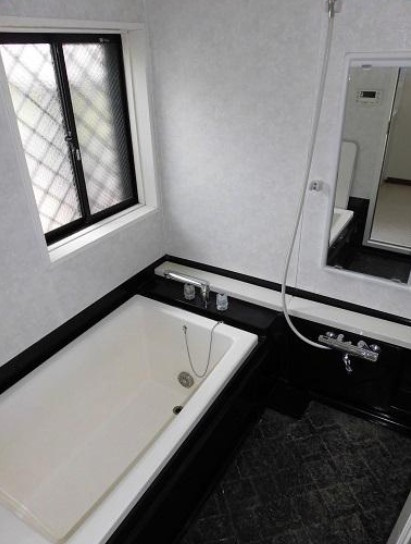 中野区上鷺宮３丁目のテラスの浴室