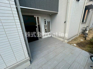 【エントランス】