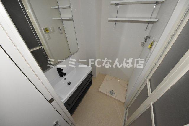 セレニテ難波ミラク弐番館の洗面所
