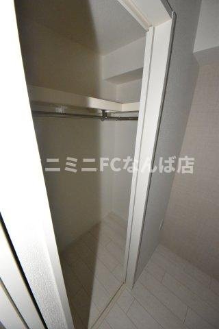 セレニテ難波ミラク弐番館の収納