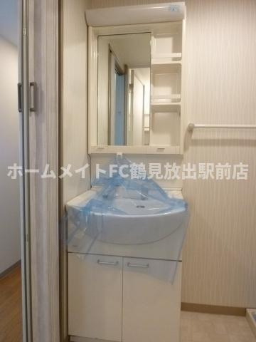 大阪市鶴見区諸口６丁目の賃貸マンションの独立洗面台