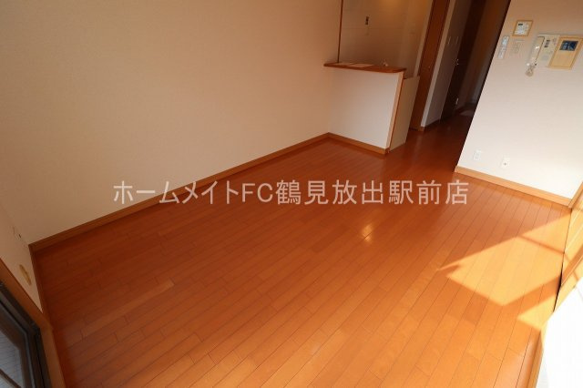 東大阪市森河内西２丁目の賃貸マンションの居間・リビング