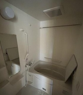プラージュ南与野の浴室|※同建物別部屋参考写真