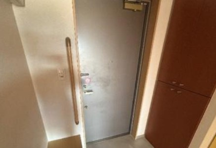 プラージュ南与野の玄関|※同建物別部屋参考写真