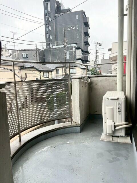 ネクサス新代田の駐車場|バルコニー 