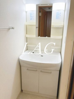 【洗面所】 | アゼリア品川 | 独立洗面台です。