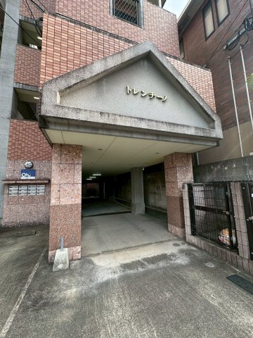 トレンチーノのエントランス