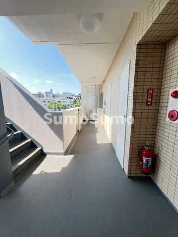 パークアクシス三宿のロビー|毎日通るロビーはこのようになっています