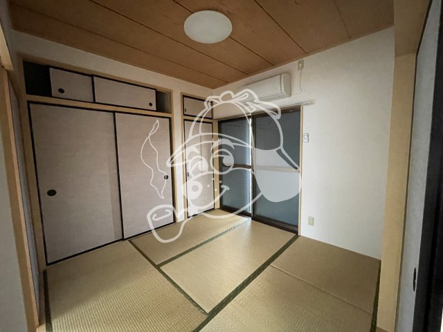 新田借家5-2の和室|柔らかい畳が心地よい和室