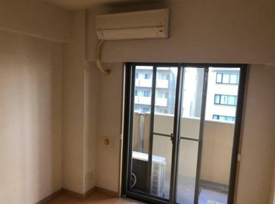 【寝室】 | 日神パレステージ東新宿イーストフォート | 広くて明るい寝室