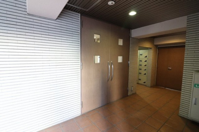 【エントランス】 | SWISS京橋