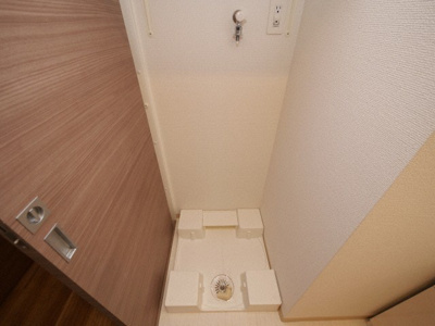 【設備】 | The K’s Ville | 洗濯機置き場です