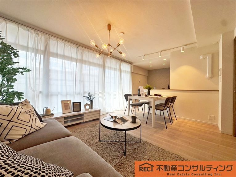 新甲子園マンションの居間・リビング