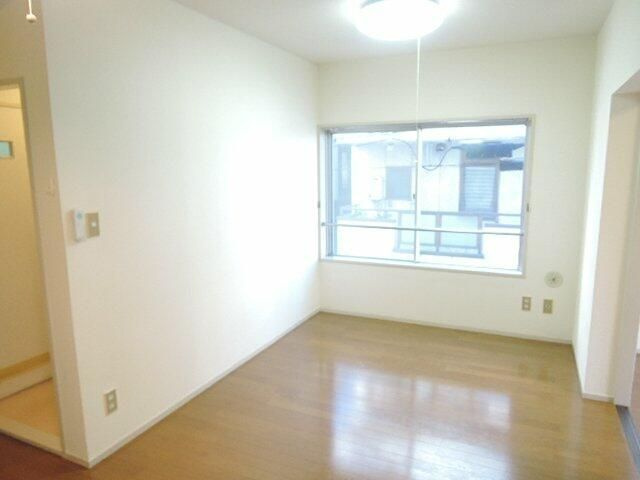 正栄マンションの寝室