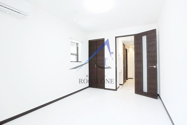 エルカーサ平和台の居間・リビング|洋室のお部屋です。