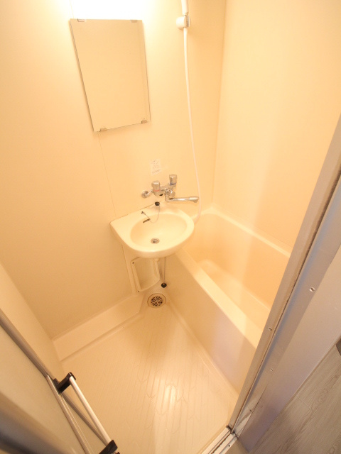 ファーストの浴室