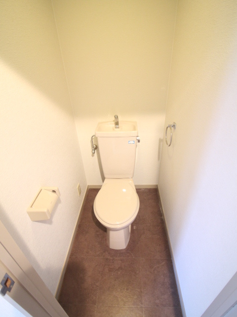 ファーストのトイレ