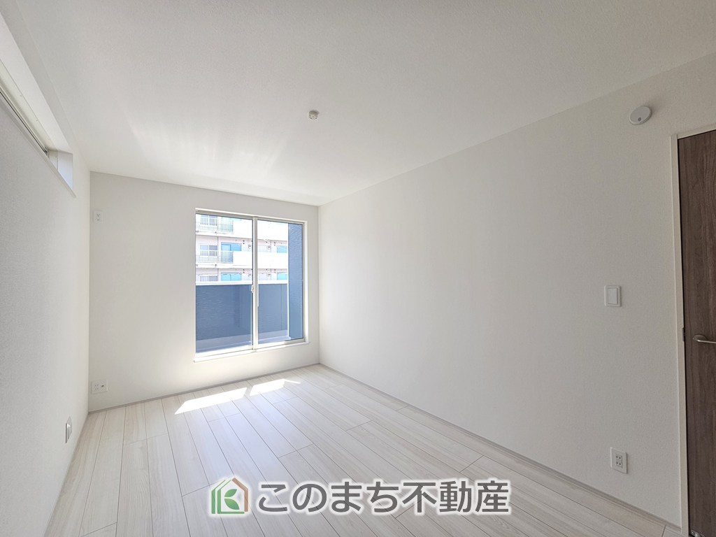 SOLANA鹿沼市緑町　3号棟の洋室|南向きで陽当たりの良い洋室♪風通しもよく快適です☆